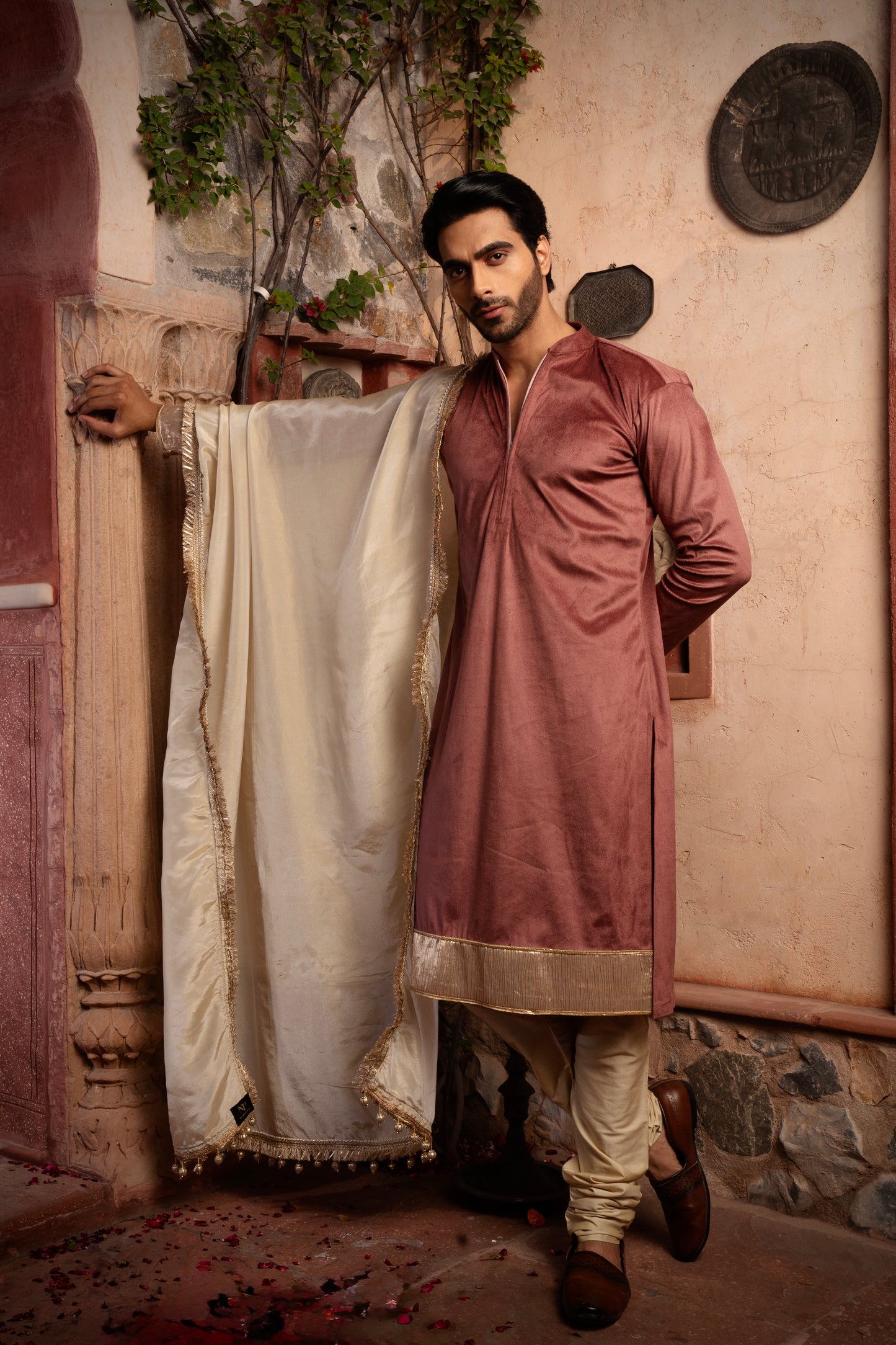 DUST PINK VELVET KURTA SET
