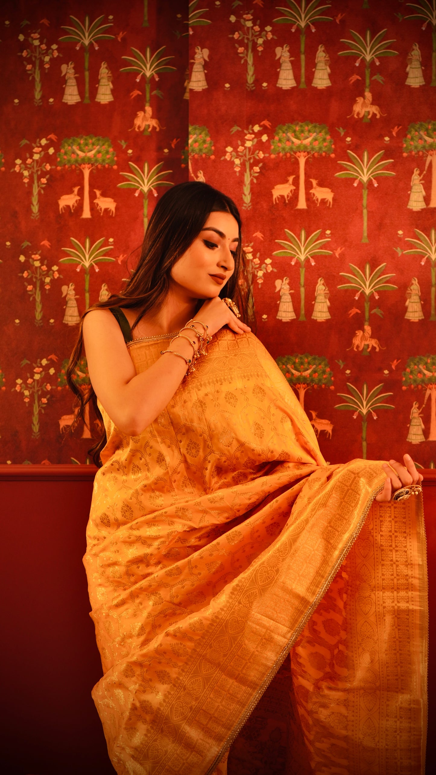 Surajmukhi Banarasee Saree