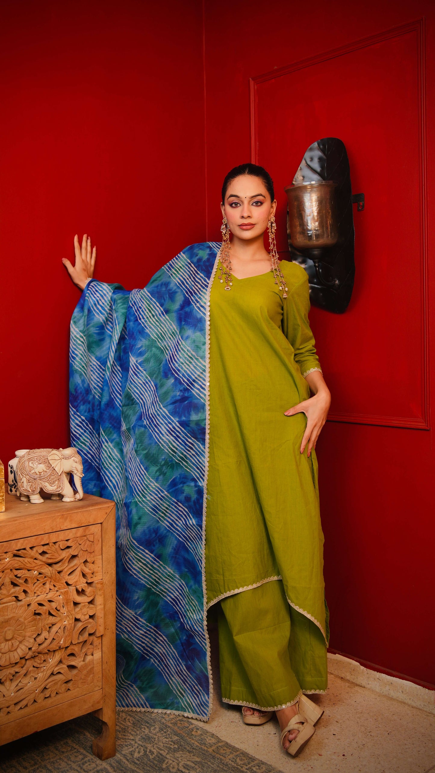 Tota Leheriya Kurta set