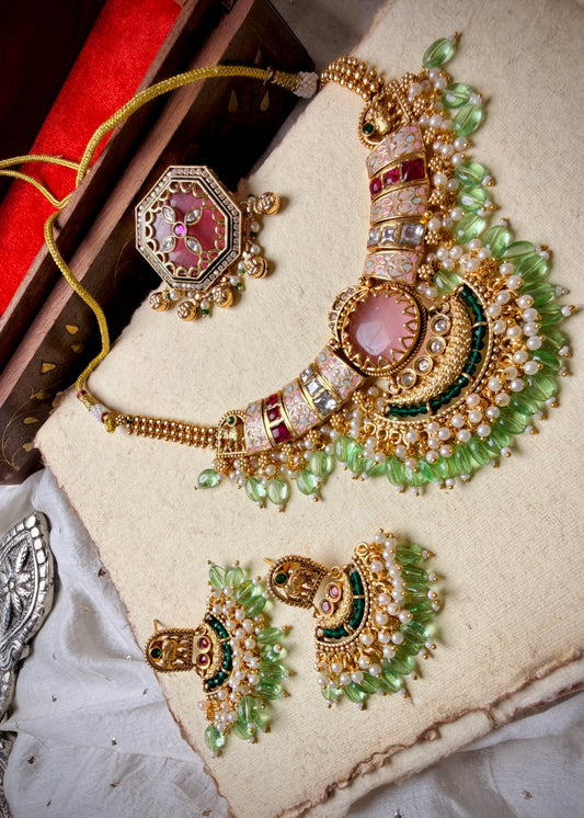 Vihana Haar Earrings and Ring Set