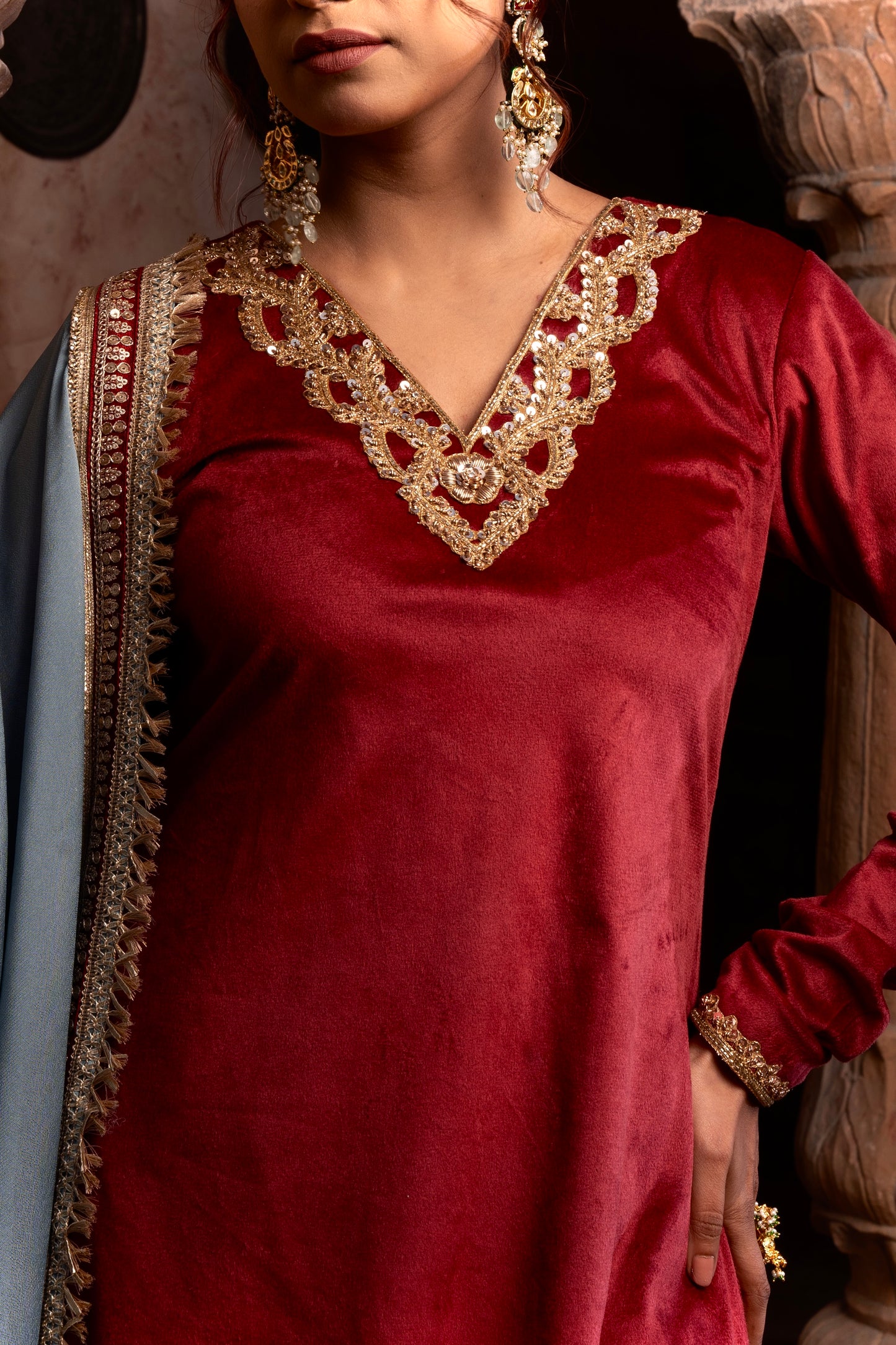 DEEP MAROON VELVET HAND EMBROIDERED KURTA SET