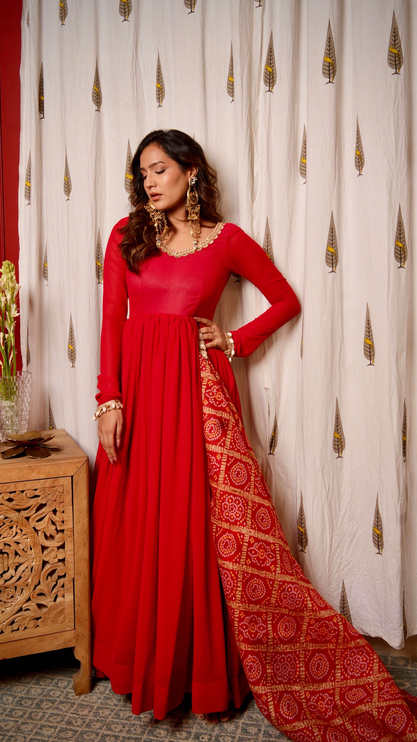 Raato Anarkali-Dupatta set